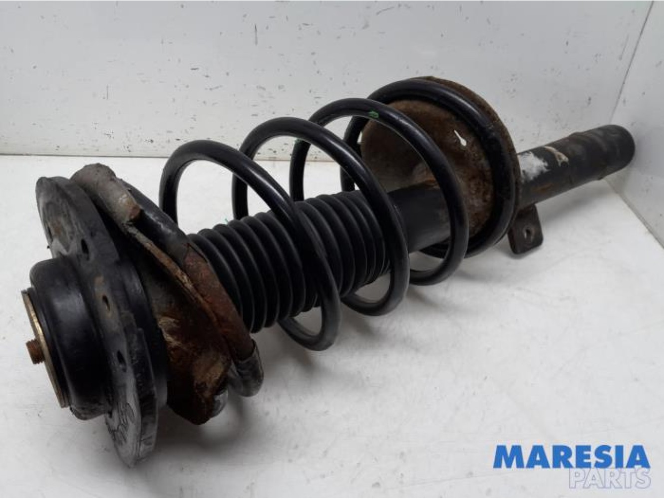 Peugeot - 206 - Front shock absorber rod, left