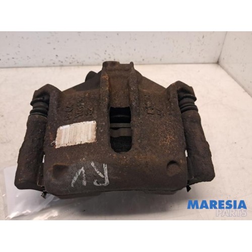 Peugeot - 206 - Front brake calliper, right