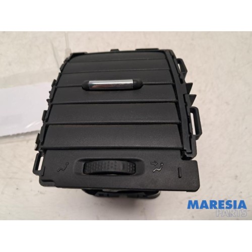 Opel - Vivaro - Dashboard vent