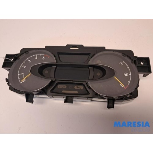 Opel - Vivaro - Instrumentenpaneel