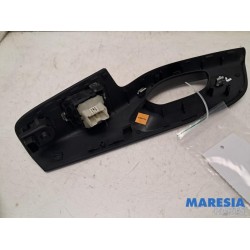 Opel - Vivaro - Multi-functional window switch