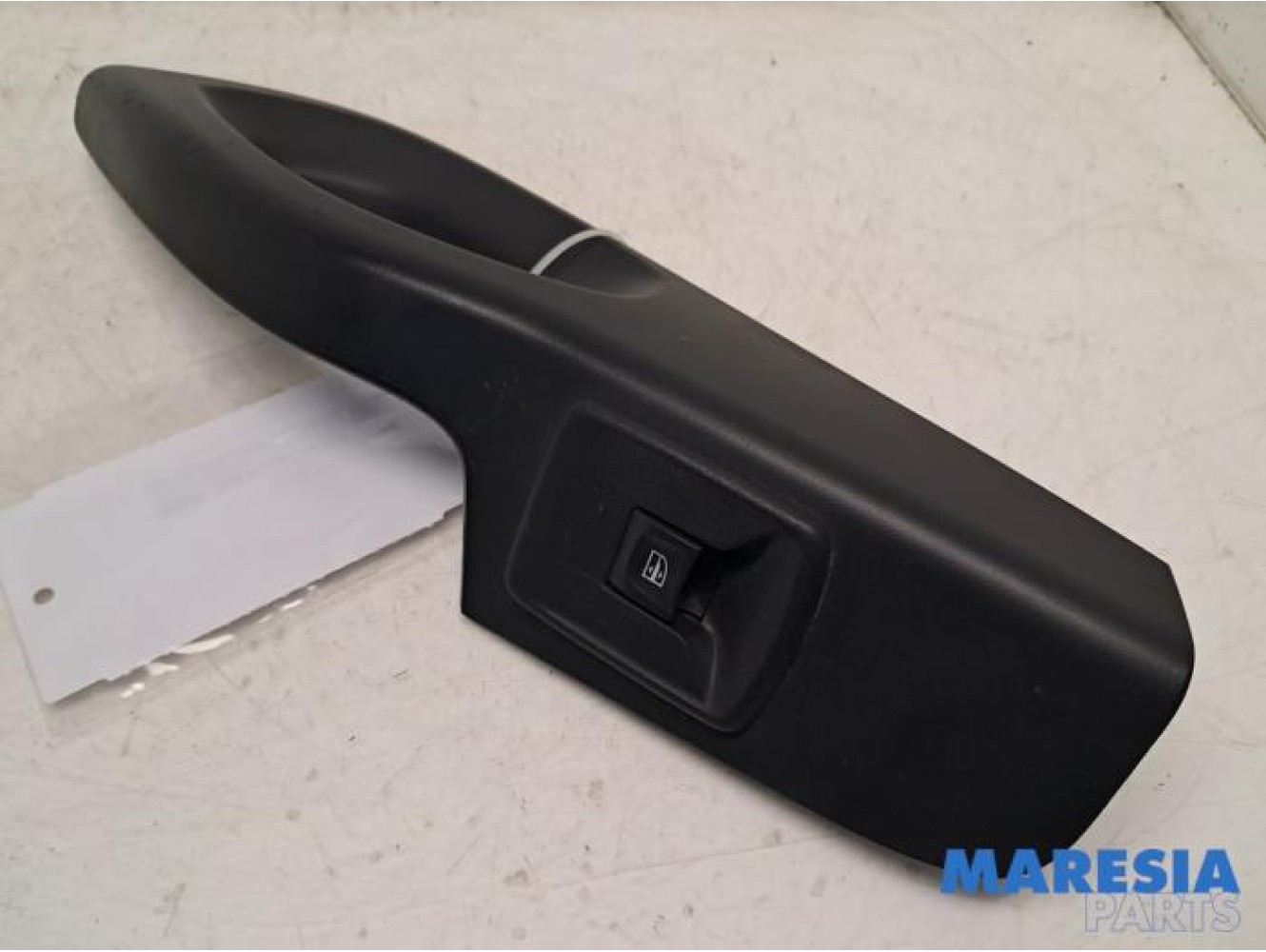Opel - Vivaro - Multi-functional window switch