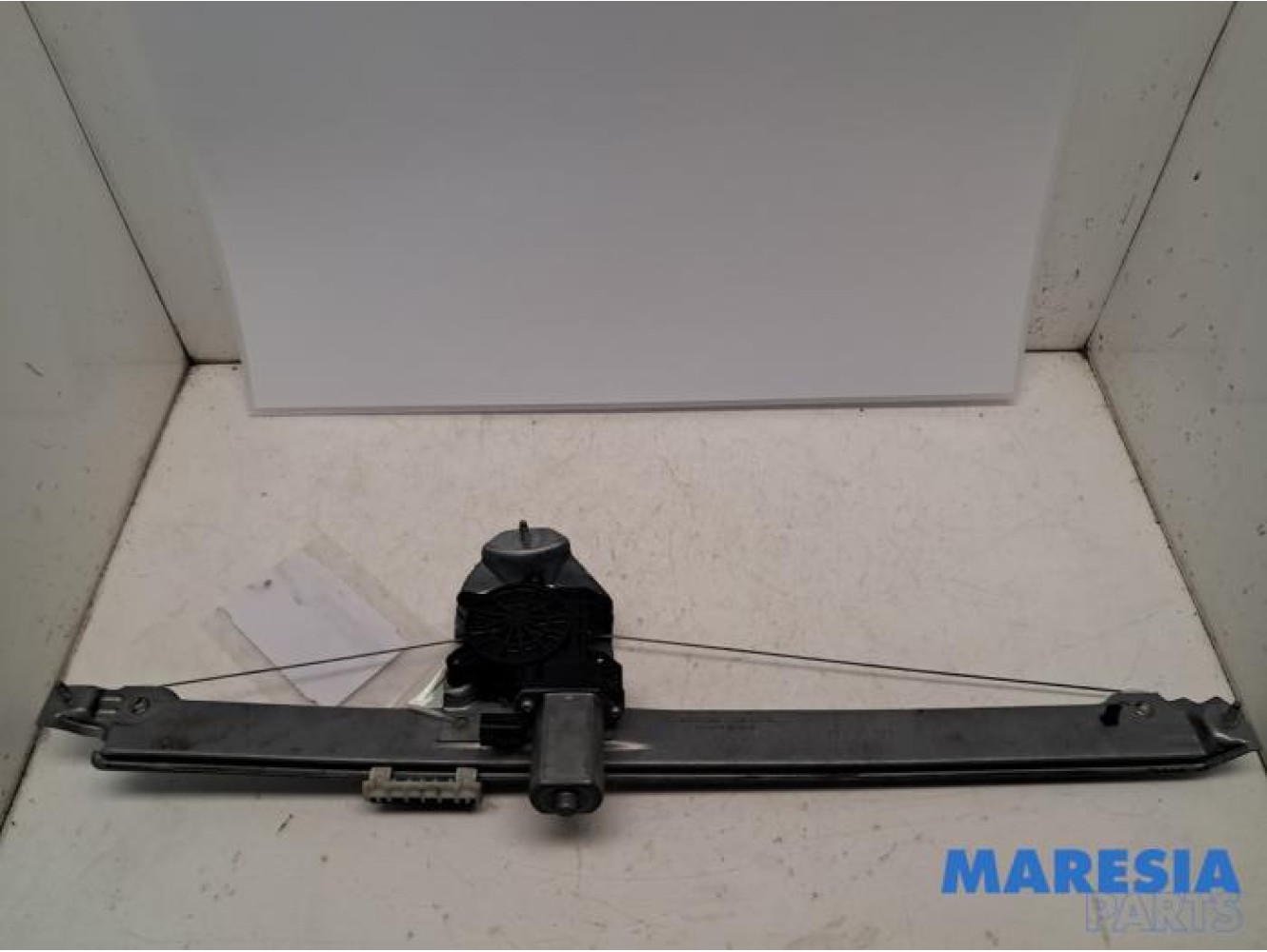 Opel - Vivaro - Window mechanism 2-door, front right