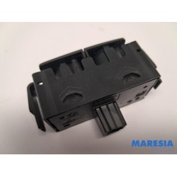Opel - Vivaro - Panic lighting switch