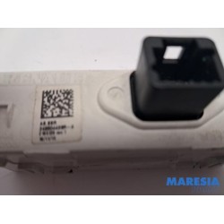 Opel - Vivaro - Airbag controle lampje