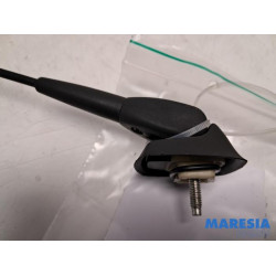 Opel - Vivaro - Antenna