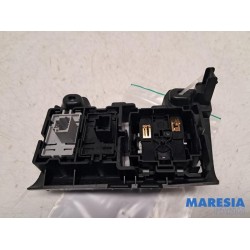 Opel - Vivaro - Height control switch