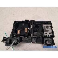 Opel - Vivaro - Height control switch