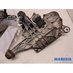 Renault - Scenic - Scheibenwischermotor vorne