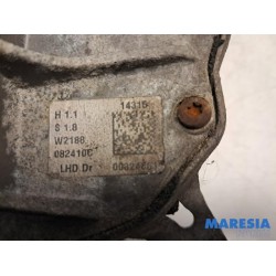Renault - Scenic - Scheibenwischermotor vorne