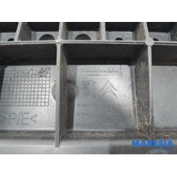 Citroen - C3 - Front bumper frame