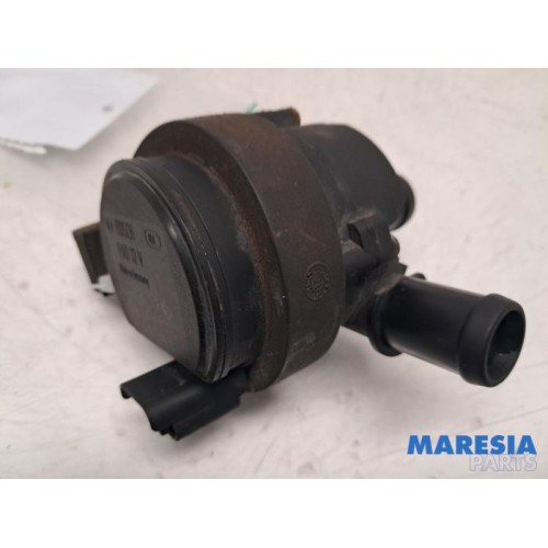Opel - Vivaro - Additional water pump