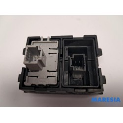 Opel - Vivaro - Cruise control switch