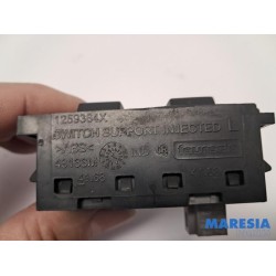 Opel - Vivaro - Cruise control switch