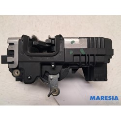 Opel - Vivaro - Minibus/van rear door lock mechanism