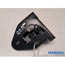 Opel - Vivaro - Minibus/van rear door lock mechanism