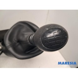 Opel - Vivaro - Versnellingspook