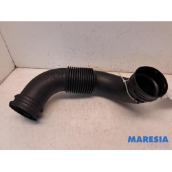 Opel - Vivaro - Air intake hose