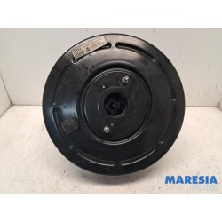 Opel - Vivaro - Brake servo