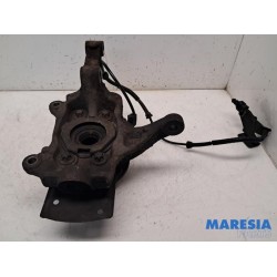 Opel - Vivaro - Knuckle, front right