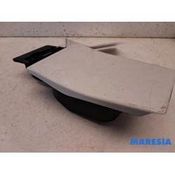 Opel - Vivaro - Tank Klep