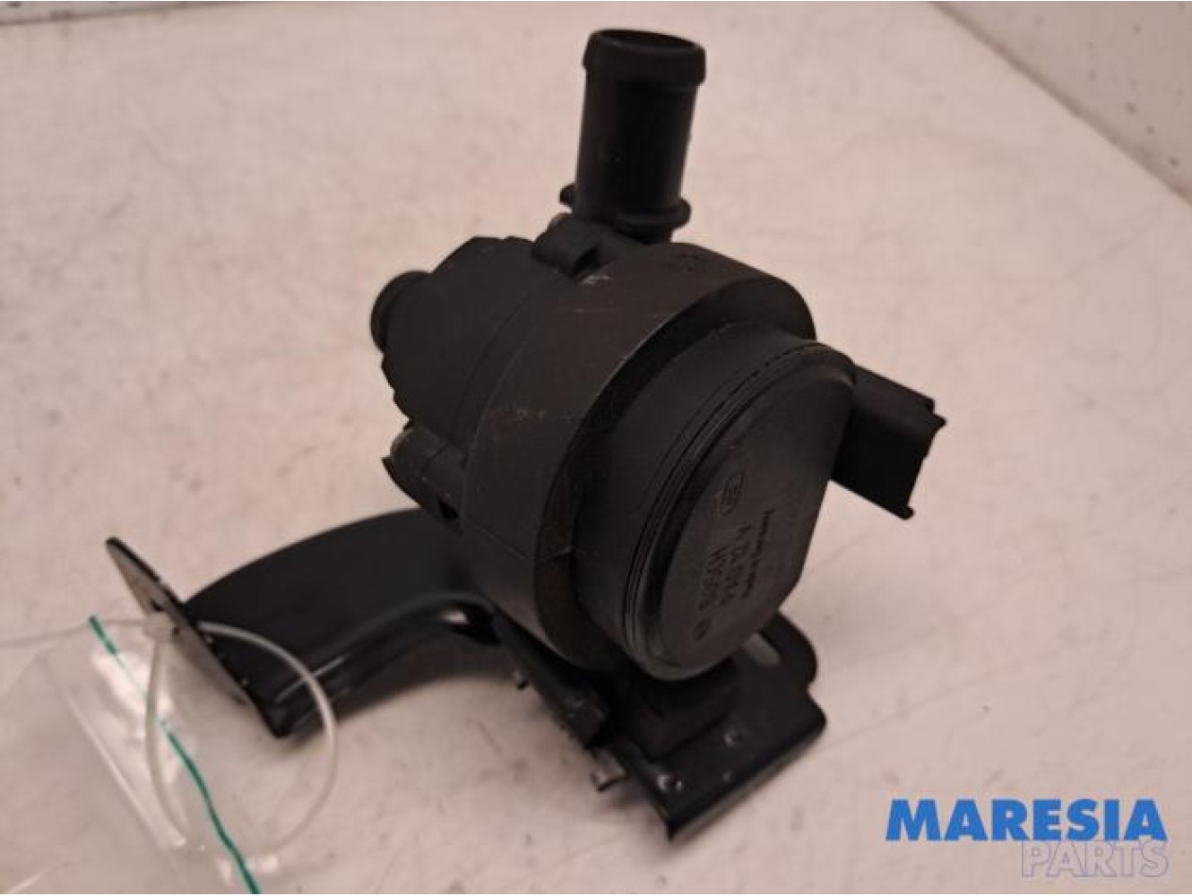 Opel - Vivaro - Additional water pump