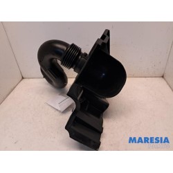 Opel - Vivaro - Air intake hose