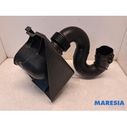 Opel - Vivaro - Air intake hose