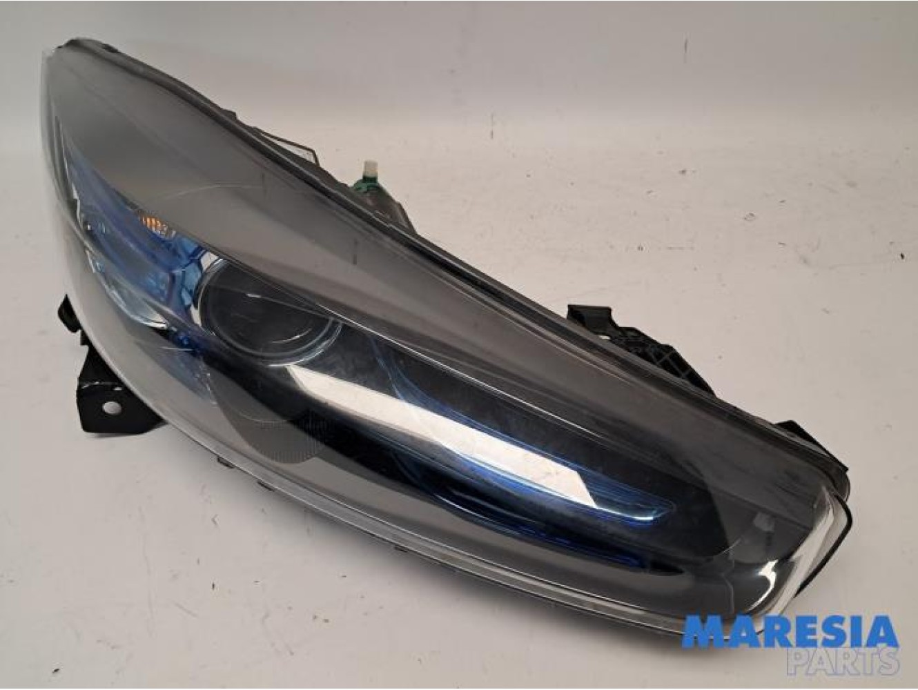 Renault - ZOE - Phare droit
