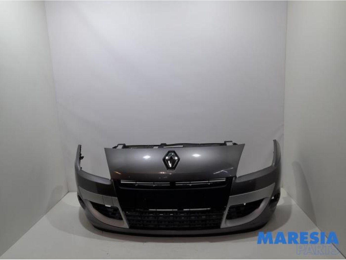 Renault - Scenic - Voorbumper