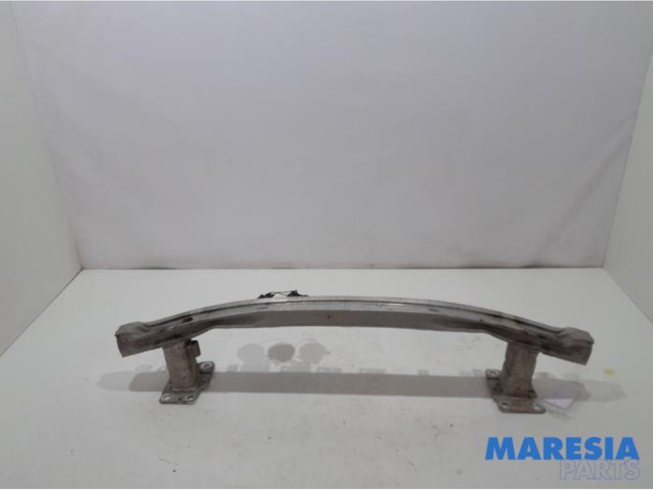 Renault - Scenic - Front bumper frame