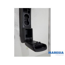 Renault - Arkana - Middle console