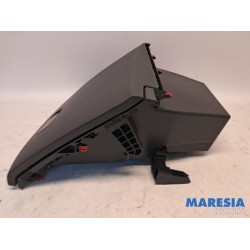 Renault - Arkana - Glovebox