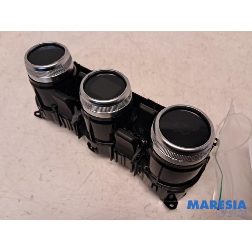 Renault - Arkana - Panneau de commandes chauffage