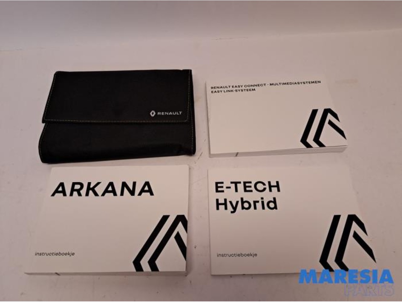 Renault - Arkana - Instruction Booklet