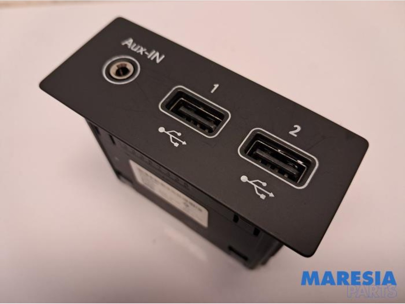 Renault - Arkana - AUX/USB aansluiting