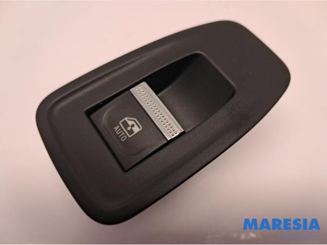 Renault - Arkana - Electric window switch