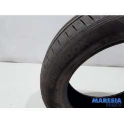 Renault - Clio - Tyre