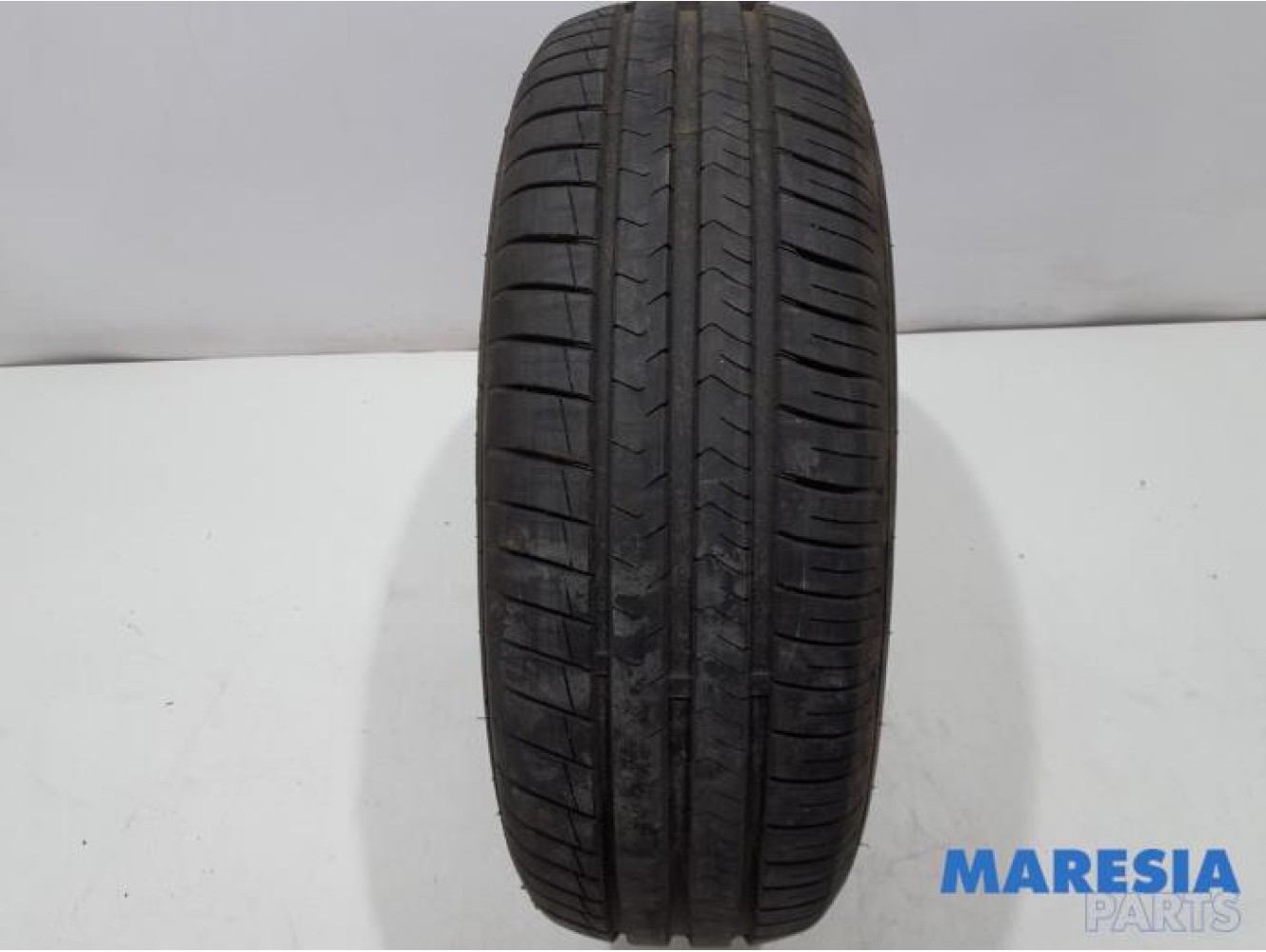 Renault - Scenic - Tyre