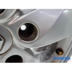 Renault - Scenic - Wheel