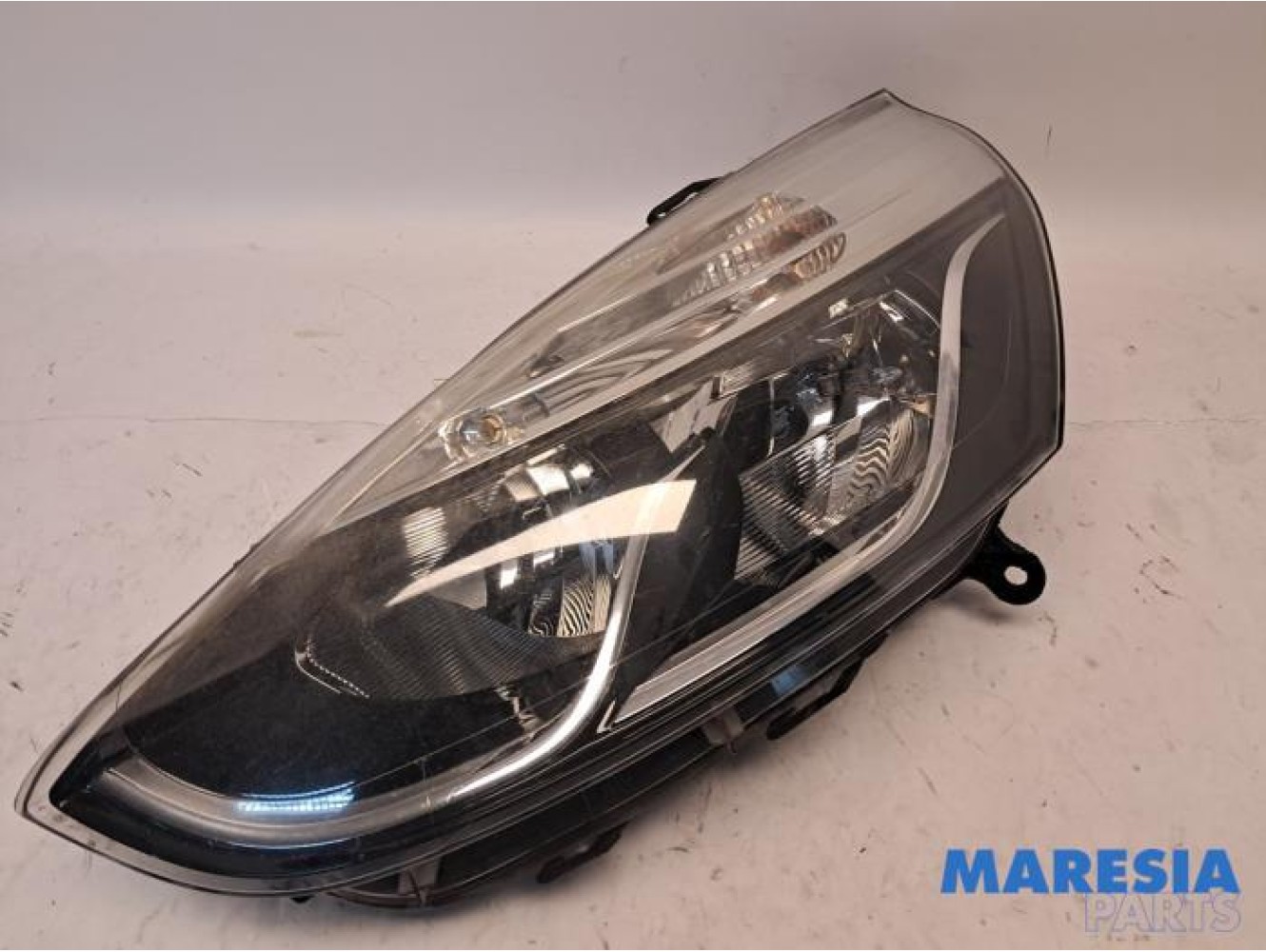 Renault - Clio - Koplamp links