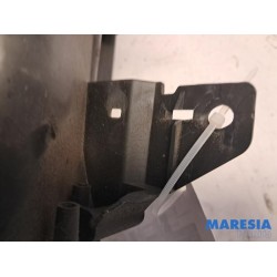 Renault - Clio - Koplamp links