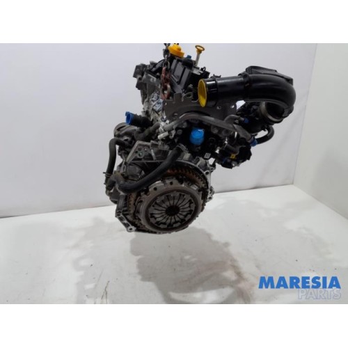 Renault - Clio - Engine