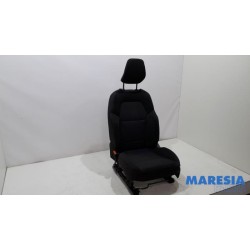 Renault - Clio - Stoel links