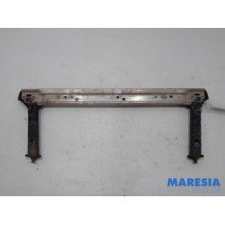Renault - Scenic - Radiator bar