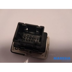 Fiat - 500 - AUX / USB connection