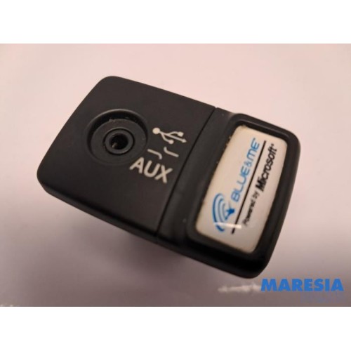 Fiat - 500 - AUX/USB aansluiting