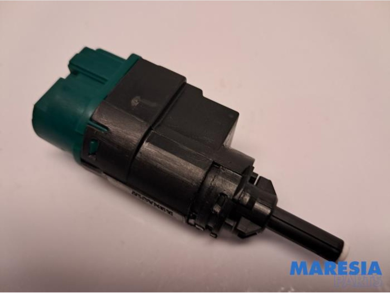 Renault - Arkana - Brake light switch