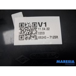 Renault - Arkana - Steering column cap