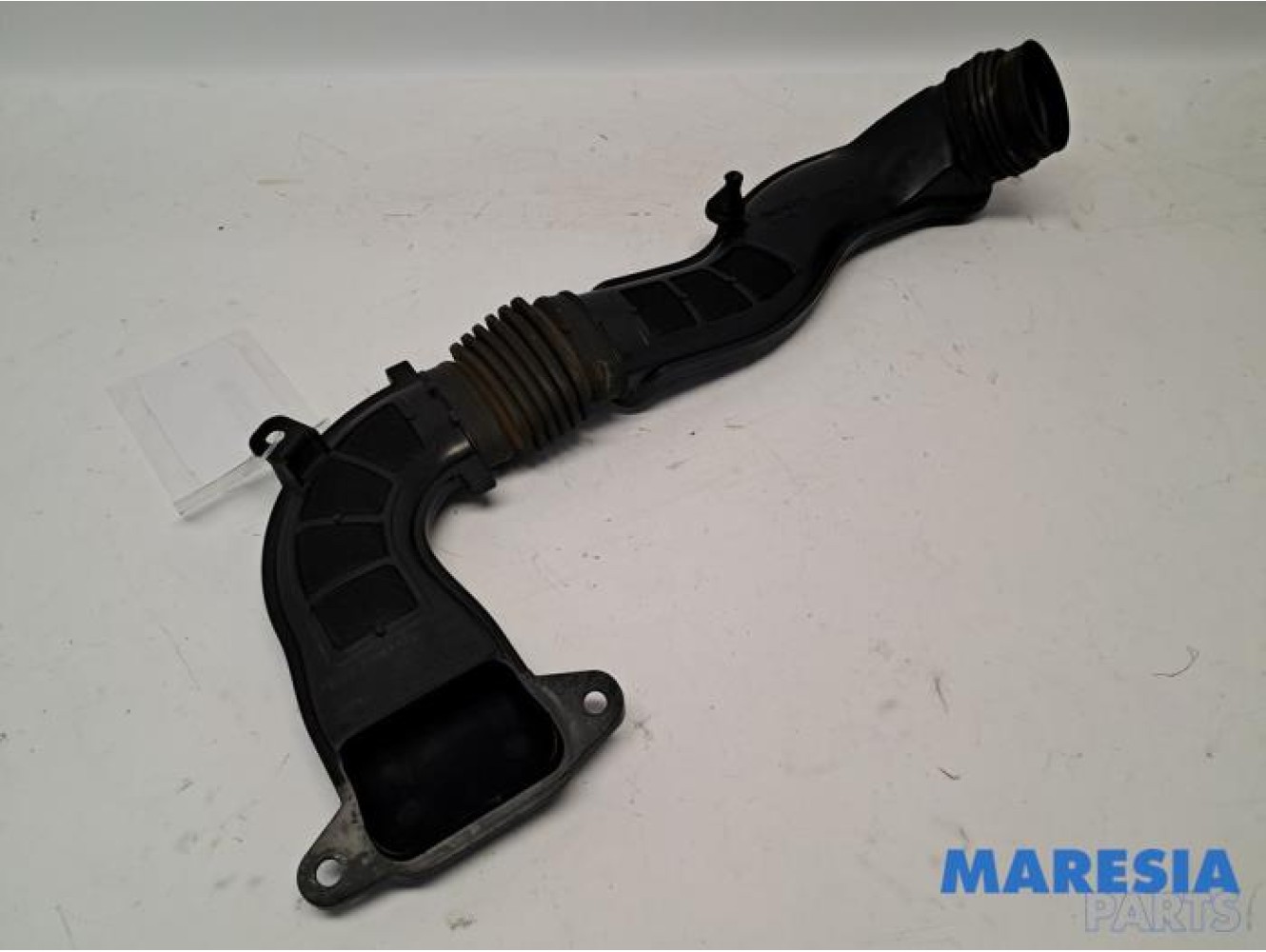 Renault - Arkana - Air intake hose